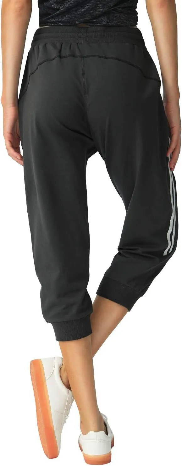 SPECIALMAGIC Women's 2 Pack Capri Pants Cropped Joggers with Pockets Capri Sweatpants